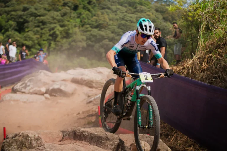 SAVILIA BLUNK AND JOSHUA DUBAU WIN THE MTB FESTIVAL IN MARIPORA (BRAZIL) 